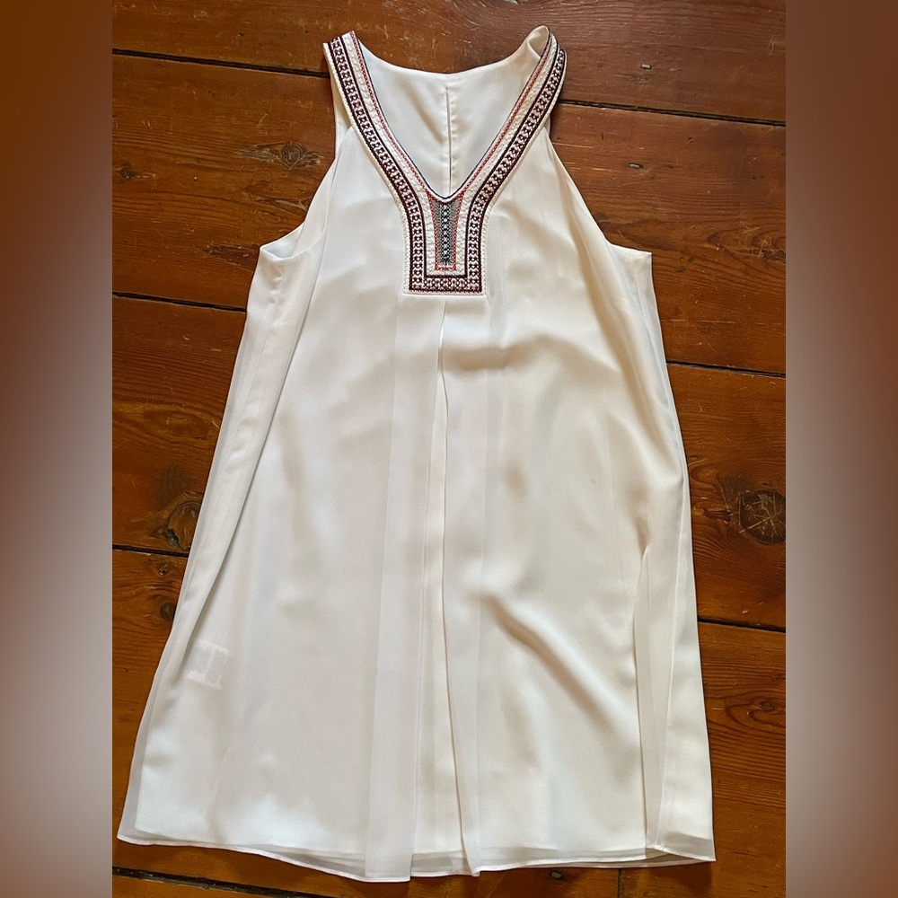 BCBGeneration embroidered white minidress, small